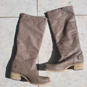 Rampage boots